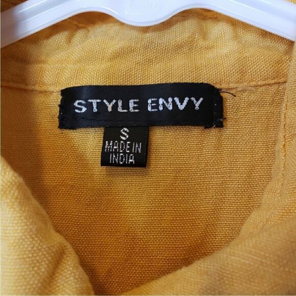 STYLE ENVY Linen-Blend Knotted Front Cropped Button Down Shirt Small - Picture 2 of 7